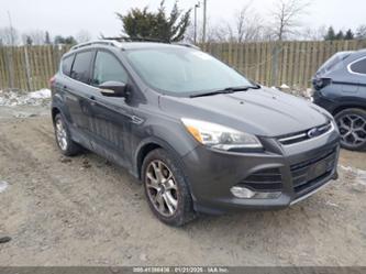 FORD ESCAPE TITANIUM