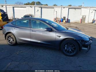 TESLA MODEL 3 LONG RANGE DUAL MOTOR ALL-WHEEL DRIVE