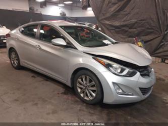 HYUNDAI ELANTRA SE