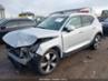 VOLVO XC40 T5 MOMENTUM